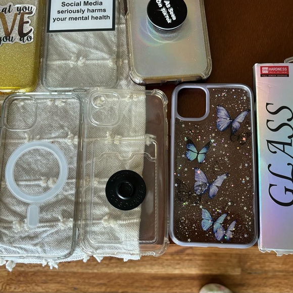 Phone cases - Picture 4 of 12